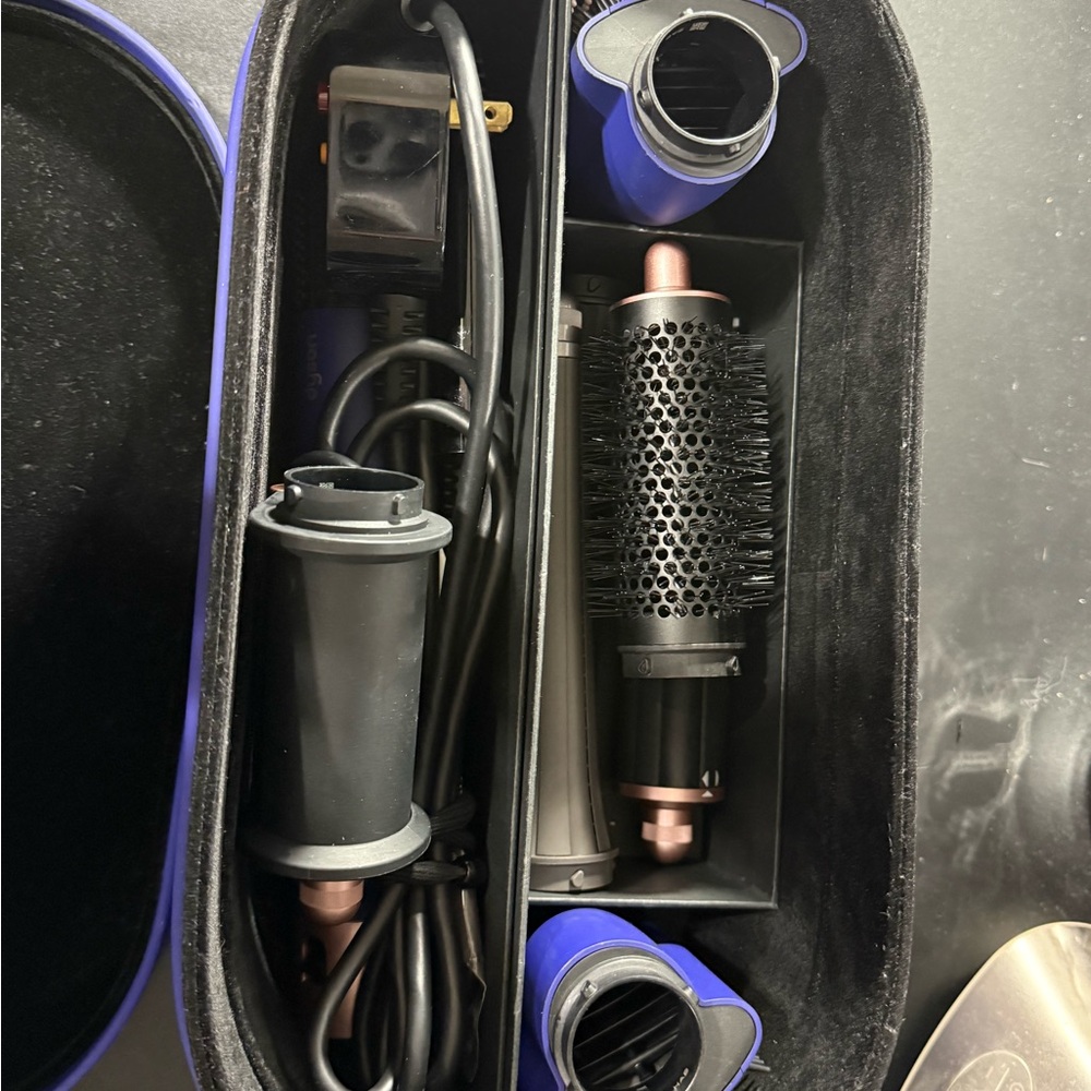 Dyson air wrap Vinca blue
